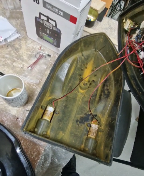ТО или ремонт моторов в китайских корабликах для рыбалки типа Boatman, Amina,  Carpboat, Flytec D80, V030, V080, ST70-30 R1224 фото