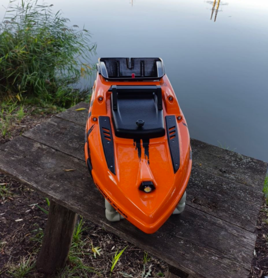 Кораблик для завозу прикормки Dr.Boat Barracuda. З глибиноміром та GPS автопілотом. Бункер ковш. BS83GPSG фото