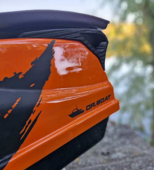 Кораблик для завозу прикормки Dr.Boat Barracuda. З глибиноміром та GPS автопілотом. Бункер ковш. BS83GPSG фото