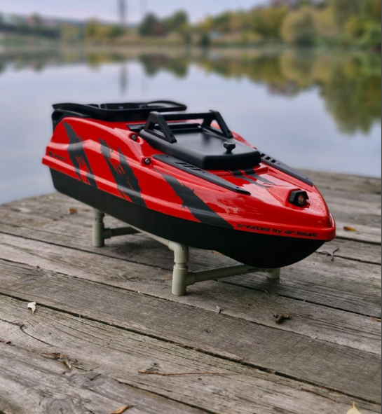 Кораблик для завозу прикормки Dr.Boat Barracuda 83 см. З ехолотом TWIN S2 та GPS автопілотом. Бункер ковш. BSR83SG фото